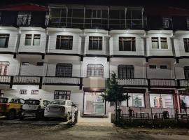 Hotel Mahadev，位于巴德里纳特的酒店