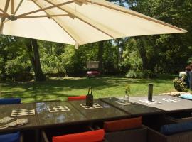 Pan Demeure et Granges，位于Montesquieu-Avantès的酒店