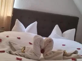 德尔库隆酒店