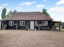 2 Bed in Thorney oc-r32363