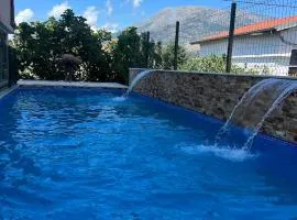 Bella Vista Pool