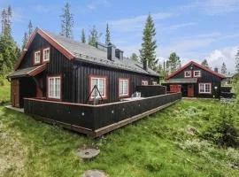 Cabin with ski in-out