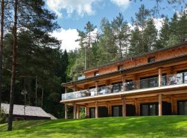 Esperanza Lake Resort，位于特拉凯的酒店