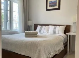 Cozy Private Room in Stratford