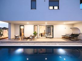 Apartman Zara365，位于扎达尔的酒店