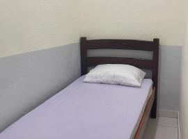 Hotelfrancis，位于马拉巴的酒店