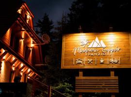 Madarasi Gyopár Panzió，位于Izvoare的酒店