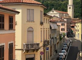 Love story guest house，位于科尔蒙斯的酒店