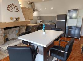 Escale Détente-Loft avec Terrasse- Parking Montargis，位于蒙塔日的酒店