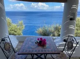 Traditional Eolian House Luna - Unique experience