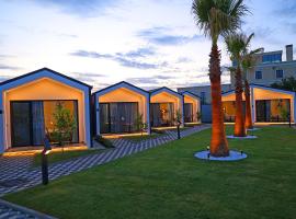 Villas Palma Airport，位于Rinas的酒店