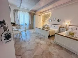 Godano Rooms