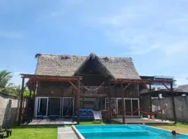 Villa, Katina