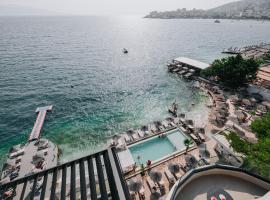 亚若奥酒店，位于萨兰达的酒店