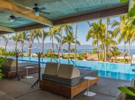 Friendly Fun Vallarta Different Experiences - All Inclusive，位于巴亚尔塔港的带热水浴缸的酒店