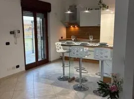 Casetta accogliente indipendente con parcheggio privato