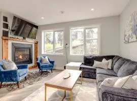 4-bedroom with Game Room & Hot Tub