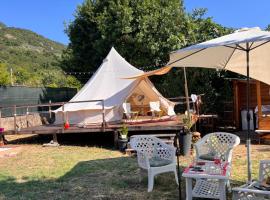 Tranquil Tent Retreat Glamping，位于Zaljevo的酒店