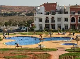 3 Bedroom Apartment with pool for family