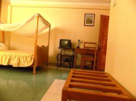 Palm Springs Hotel Masaka，位于Masaka的酒店