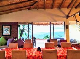 Refugio Cascada Sagrada，位于Pijao的酒店