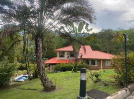 Casa en Condominio vía Villeta，位于Nimaima的酒店