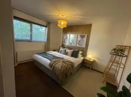 Spacious 3-Bed Home with Free Off-Street Parking Near Newcastle