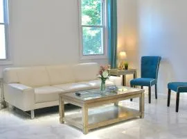 15 Minutes From Manhattan 2-Bedroom Apartment in LIC Astoria Queens