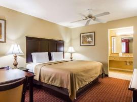 Bryant Inn And Suites，位于布赖恩特的酒店
