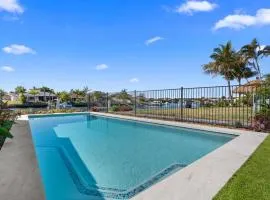 Seanna Blue: Relax & Indulge on the Canal