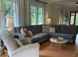 Bright, Spacious Home with Lake & Mountain Views, Walk to Beach