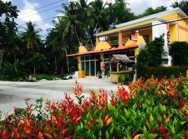 The Royhanna Beach House，位于塔可克海滩的酒店