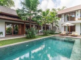 3 BR Barani Villa Tanah Lot with Rice Paddy View & Private Pool
