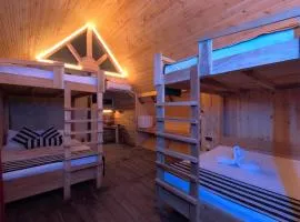 Gisban Wood Cabana & Hostel