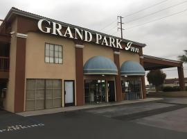 Grand Park Inn，位于鲍德温公园的酒店