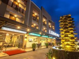 L Square Hotel，位于丹辘的酒店