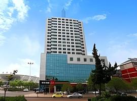 GreenTree Inn Rizhao Train Station，位于日照的酒店