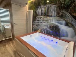 Lakes and Mountains Magic Holiday House，位于奥梅尼亚的酒店