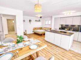 Edel & Exklusiv - Heimkino, Kochinsel, Parkplatz, XXL-Betten & Mehr，位于Scheyern的酒店