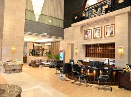Savoy Grande Hotel，位于Seef的酒店