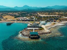ZAMBAK Holiday Village & Restaurant Seafront location !，位于Bahçeli的酒店
