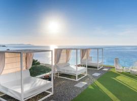 Hotel Planamar by Escampa Hotels，位于普拉加德阿罗的酒店