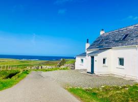Old Croft House Cottage, Isle of Lewis，位于Borve的酒店