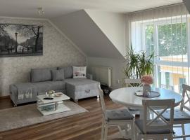 Apartmán pri parku，位于Seredʼ的酒店