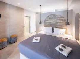 Luxury studio Thomas & Irini