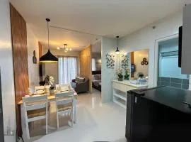 Spacious 1-Bedroom Condo Close to Puerto Princesa Attractions - B2 2Flourite