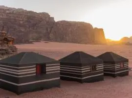 Luxury diamond camp