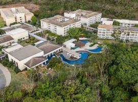 Rio Quente Cristal Resorts，位于热河市的海滩酒店