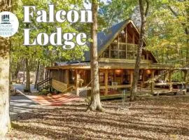 Falcon Lodge - hot tub fire pit & games
