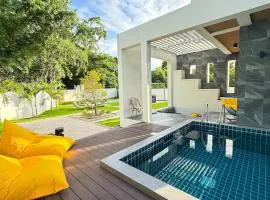 De Flourishing Hill Escape, Cha Am